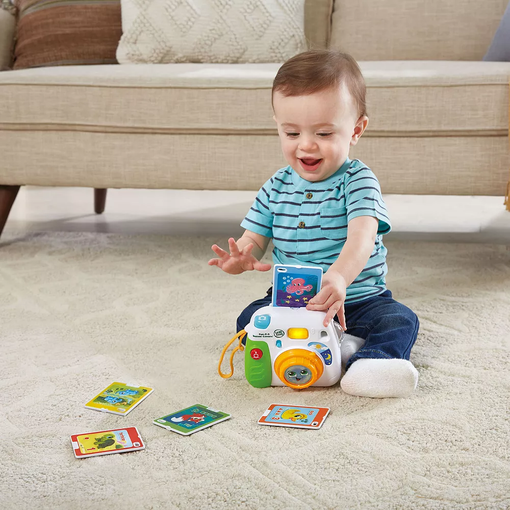 Leapfrog Fun-2-3 Instant Camera - Image 2